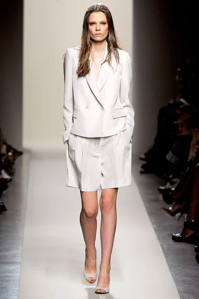 Look 38